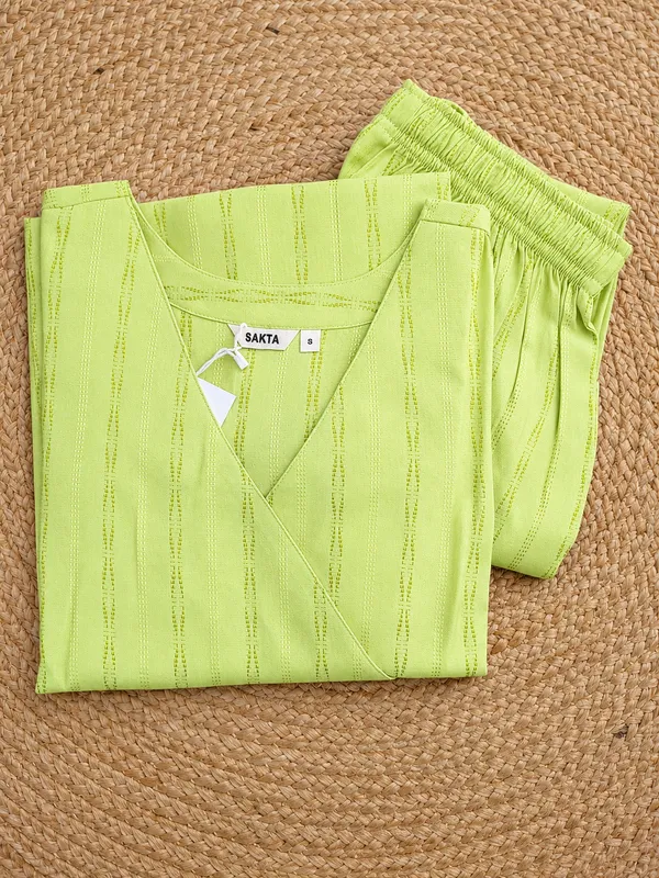 Pastel_Green_Viscose_Blend_3/4_Sleeves_V-Neck_Angrakha_Kurta_With_Bottom_Set_For_Women