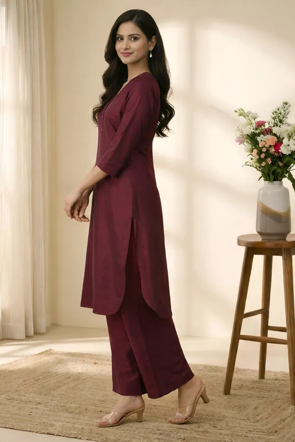 Maroon_Cotton_Silk_3/4_Sleeves_V_Neck_Kurta_And_Pent_Set_For_Women