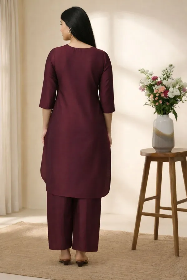 Maroon_Cotton_Silk_3/4_Sleeves_V_Neck_Kurta_And_Pent_Set_For_Women