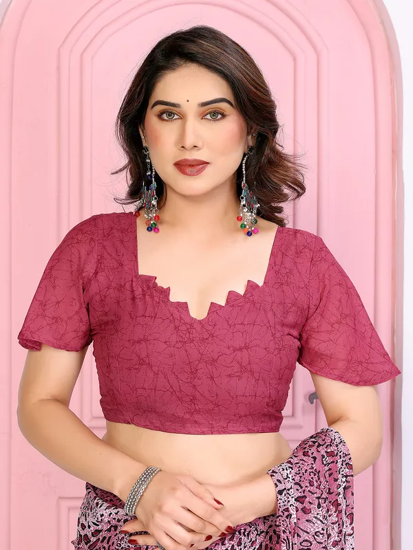 Anand_Sarees_Printed,_Animal_Print_Daily_Wear_Georgette_Saree_(Maroon,_Grey)