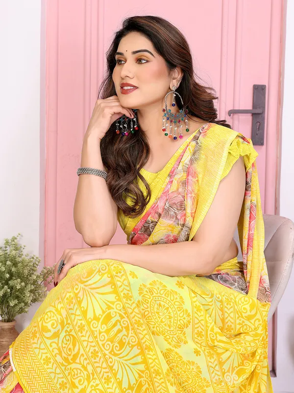 Anand_Sarees_Printed,_Paisley,_Floral_Print_Daily_Wear_Georgette_Saree_(Yellow,_Pink)