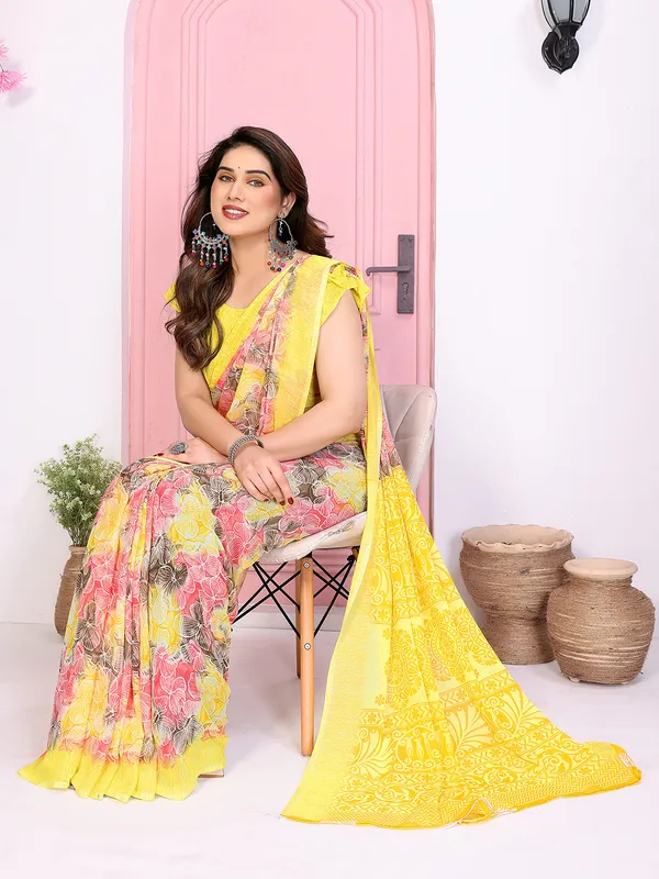 Anand_Sarees_Printed,_Paisley,_Floral_Print_Daily_Wear_Georgette_Saree_(Yellow,_Pink)