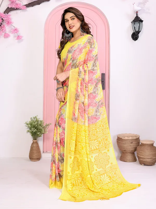 Anand_Sarees_Printed,_Paisley,_Floral_Print_Daily_Wear_Georgette_Saree_(Yellow,_Pink)