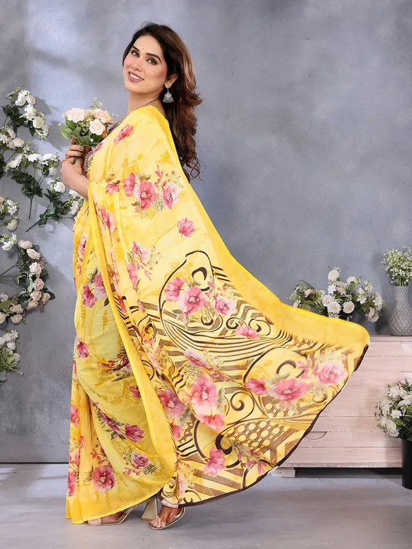 Floral_Print_Georgette_saree_with_Unstitched_Blouse_Piece