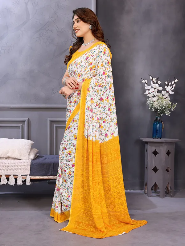 Anand_Sarees_Ombre,_Paisley,_Floral_Print_Daily_Wear_Georgette_Saree_(Yellow,_White)