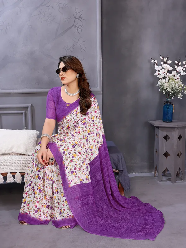 Anand_Sarees_Ombre,_Paisley,_Floral_Print_Daily_Wear_Georgette_Saree_(Purple,_White)