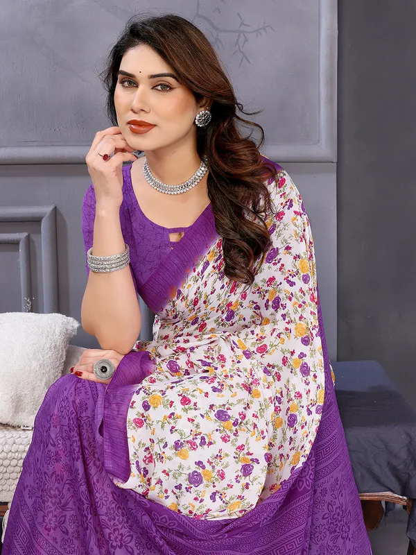 Anand_Sarees_Ombre,_Paisley,_Floral_Print_Daily_Wear_Georgette_Saree_(Purple,_White)