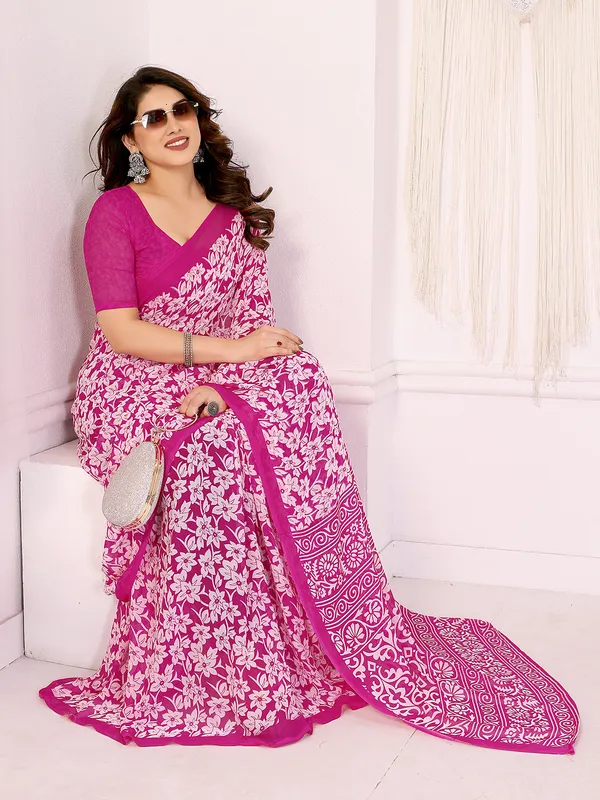 Anand_Sarees_Paisley,_Floral_Print_Daily_Wear_Georgette_Saree_(Pink)