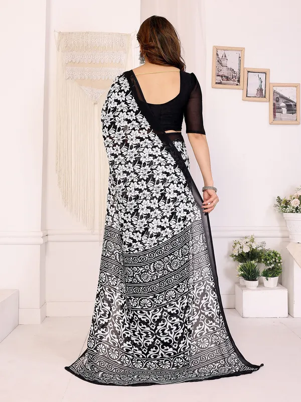 Anand_Sarees_Paisley,_Floral_Print_Daily_Wear_Georgette_Saree_(Black)