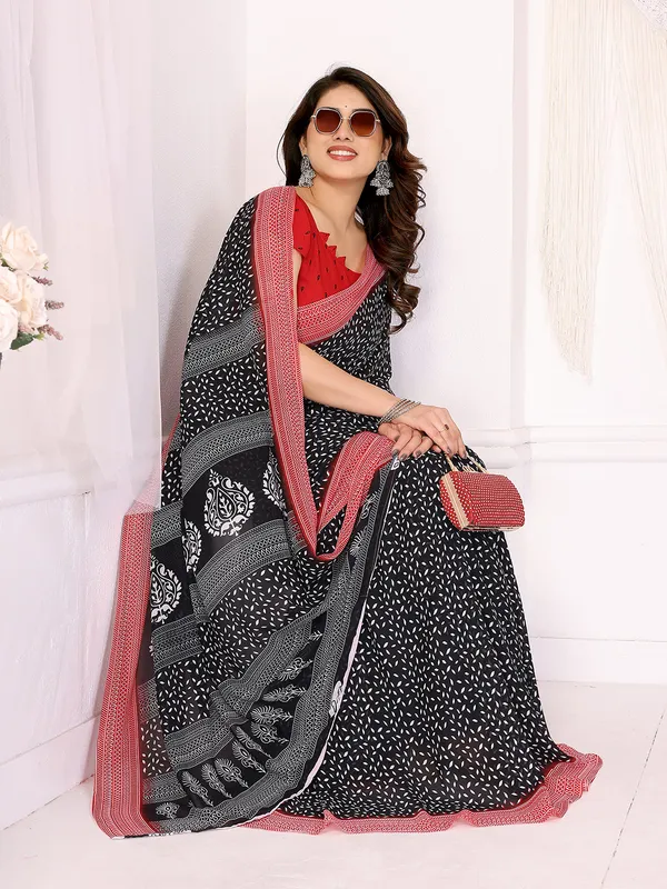 Anand_Sarees_Paisley,_Floral_Print_Daily_Wear_Georgette_Saree_(Black,_Red)