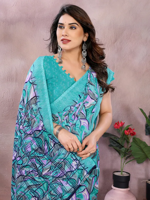 Anand_Sarees_Ombre,_Floral_Print,_Geometric_Print_Daily_Wear_Georgette_Saree_(Light_Blue,_Grey)
