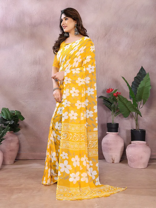 Anand_Sarees_Paisley,_Floral_Print_Daily_Wear_Georgette_Saree_(Yellow)