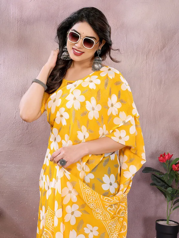 Anand_Sarees_Paisley,_Floral_Print_Daily_Wear_Georgette_Saree_(Yellow)