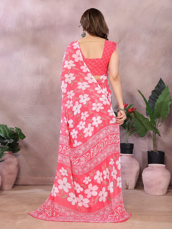 Anand_Sarees_Paisley,_Floral_Print_Daily_Wear_Georgette_Saree_(Pink)