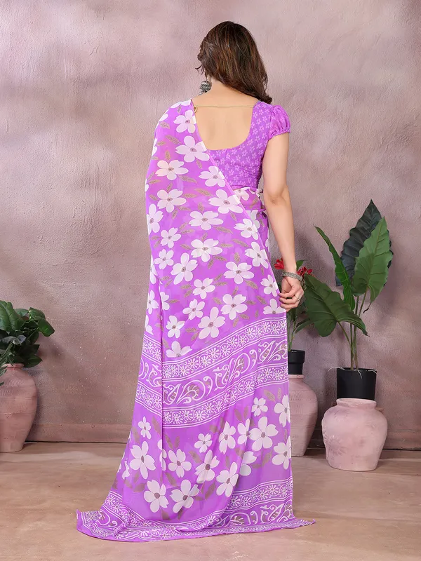 Anand_Sarees_Paisley,_Floral_Print_Daily_Wear_Georgette_Saree_(Purple)