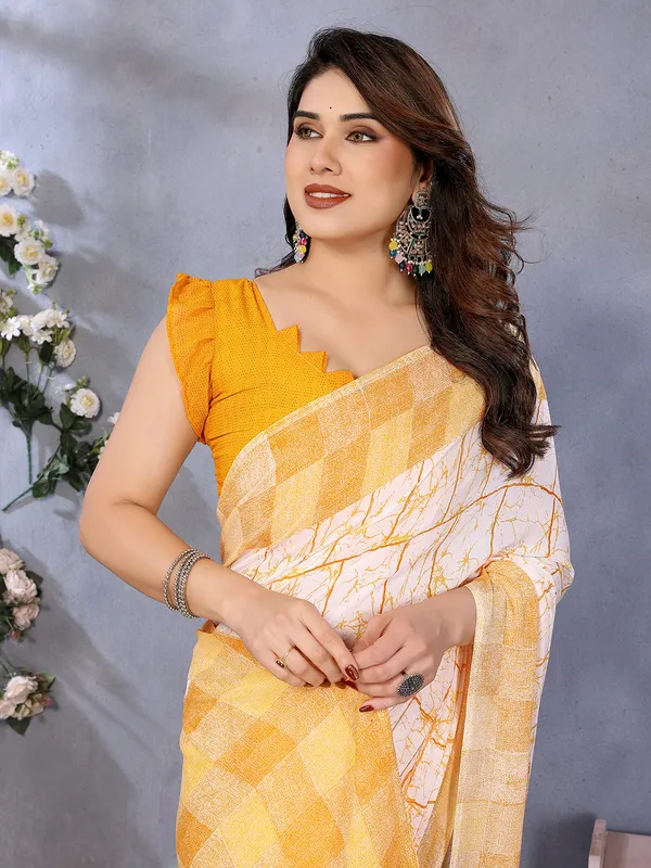 Floral_Print_Georgette_saree_with_Unstitched_Blouse_Piece