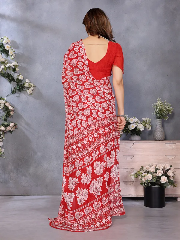 Floral_Print_Georgette_saree_with_Unstitched_Blouse_Piece