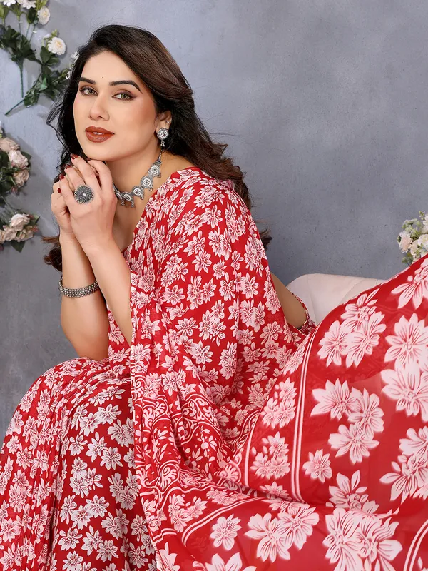 Floral_Print_Georgette_saree_with_Unstitched_Blouse_Piece