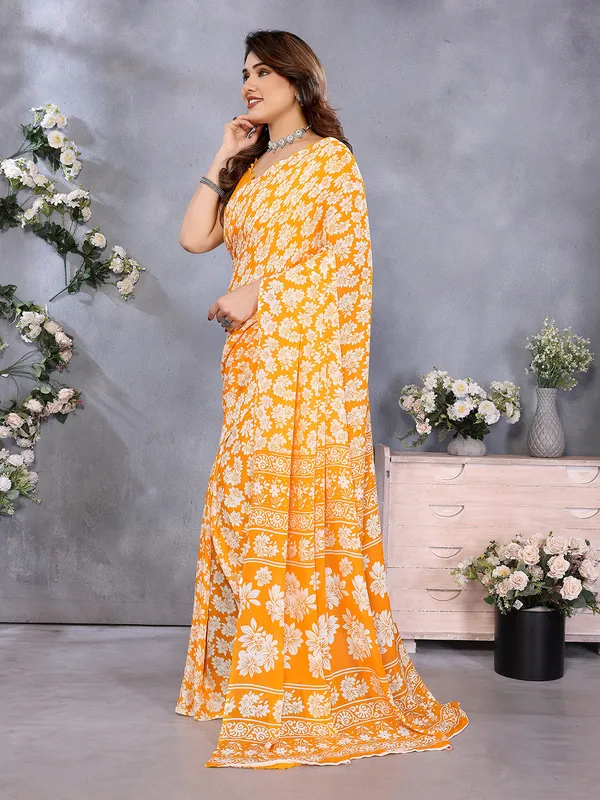 Floral_Print_Georgette_saree_with_Unstitched_Blouse_Piece