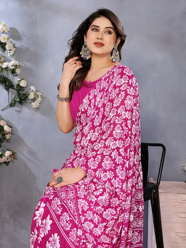 Floral_Print_Georgette_saree_with_Unstitched_Blouse_Piece