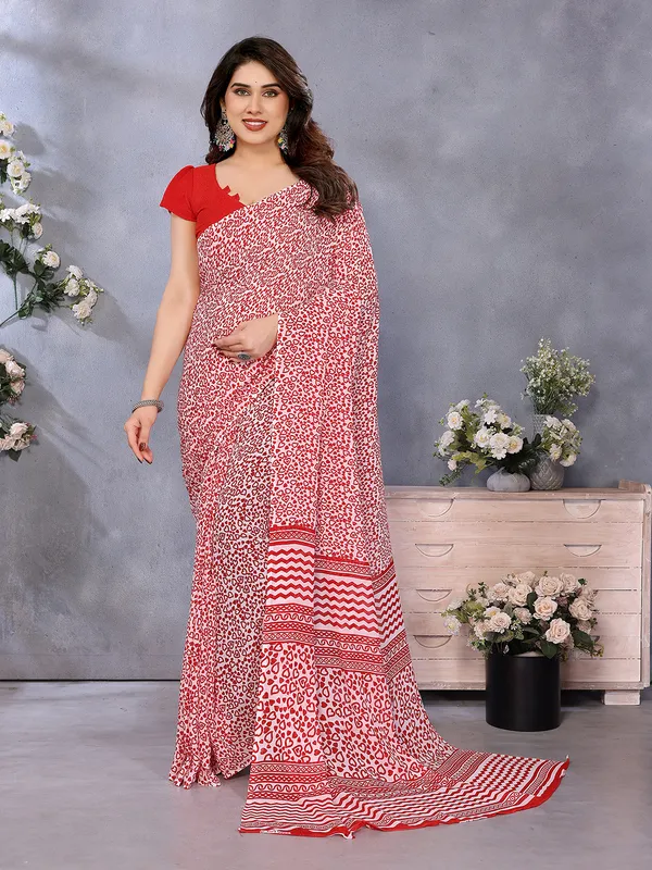Floral_Print_Georgette_saree_with_Unstitched_Blouse_Piece