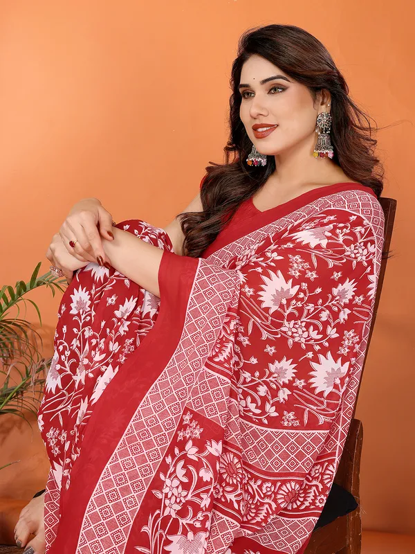 Floral_Print_Georgette_saree_with_Unstitched_Blouse_Piece