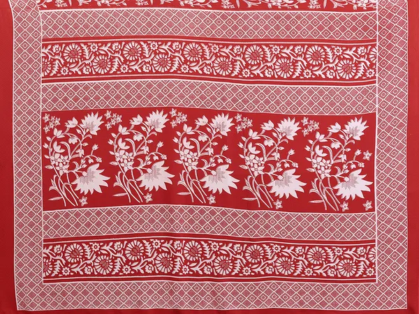 Floral_Print_Georgette_saree_with_Unstitched_Blouse_Piece