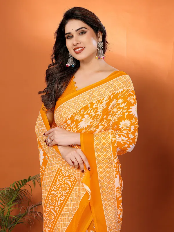 Floral_Print_Georgette_saree_with_Unstitched_Blouse_Piece