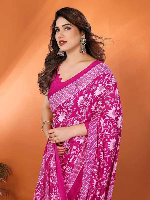 Floral_Print_Georgette_saree_with_Unstitched_Blouse_Piece