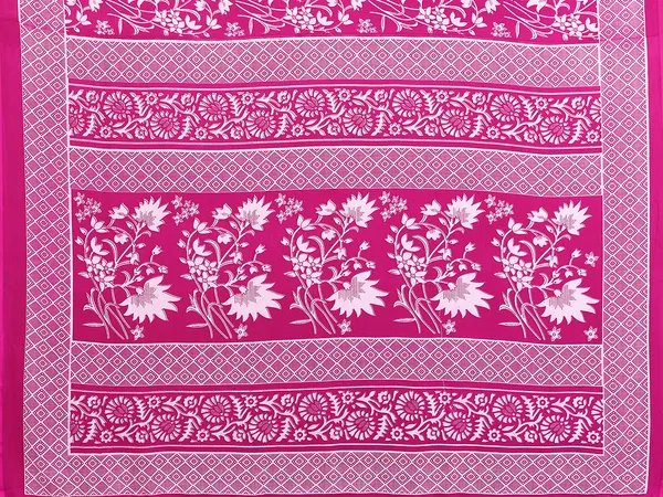 Floral_Print_Georgette_saree_with_Unstitched_Blouse_Piece