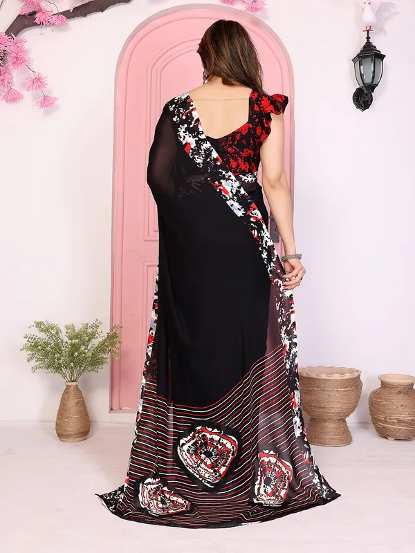 Floral_Print_Georgette_saree_with_Unstitched_Blouse_Piece