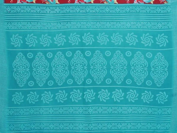 Floral_Print_Georgette_saree_with_Unstitched_Blouse_Piece