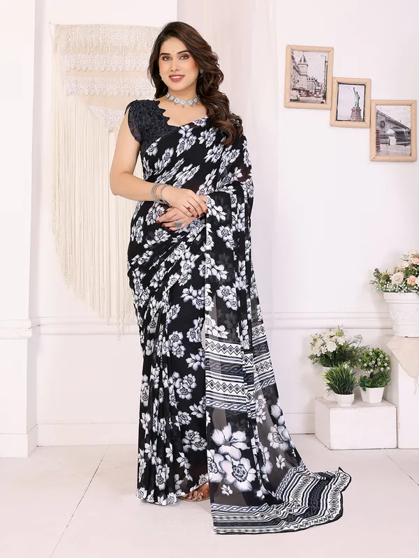 Floral_Print_Georgette_saree_with_Unstitched_Blouse_Piece