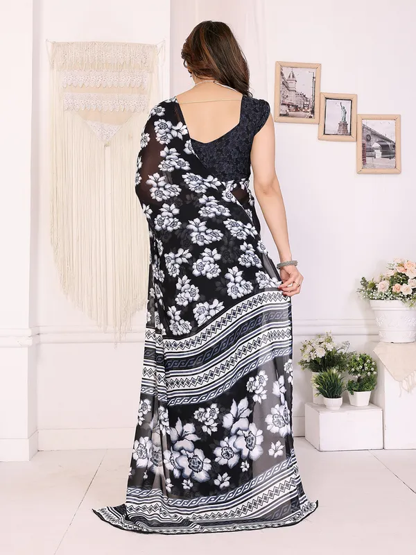Floral_Print_Georgette_saree_with_Unstitched_Blouse_Piece