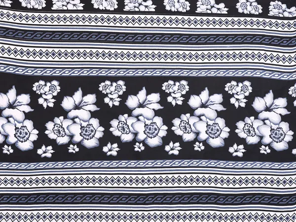 Floral_Print_Georgette_saree_with_Unstitched_Blouse_Piece