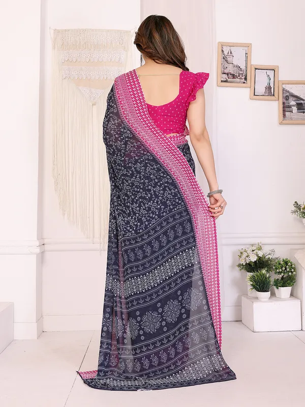 Floral_Print_Georgette_saree_with_Unstitched_Blouse_Piece