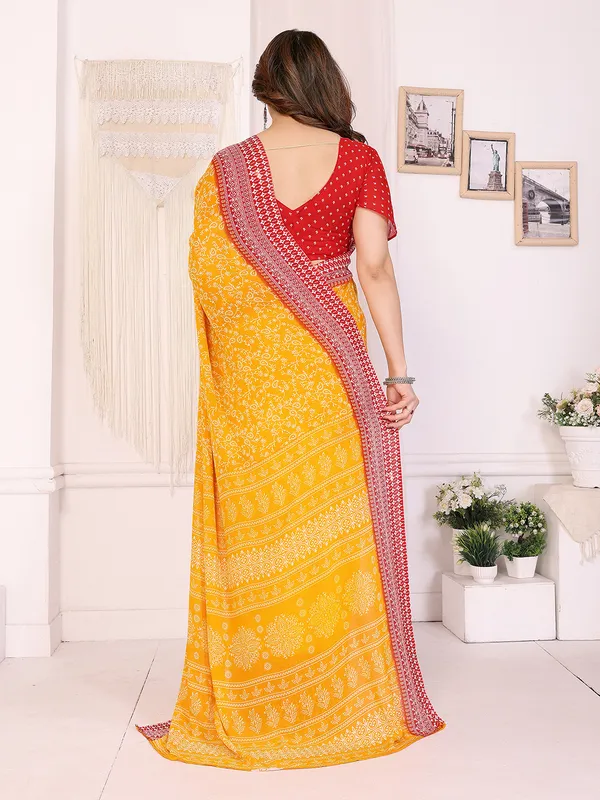 Floral_Print_Georgette_saree_with_Unstitched_Blouse_Piece