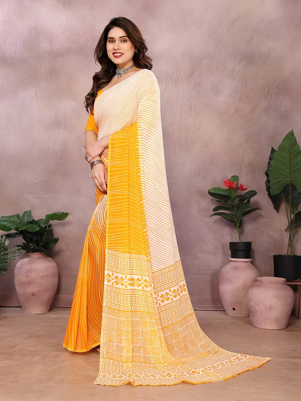 Floral_Print_Georgette_saree_with_Unstitched_Blouse_Piece