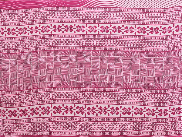 Floral_Print_Georgette_saree_with_Unstitched_Blouse_Piece