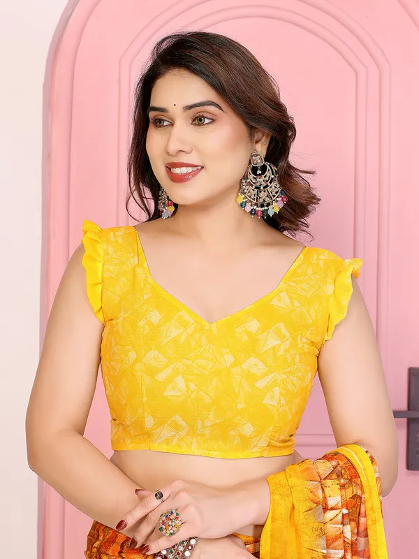 Floral_Print_Georgette_saree_with_Unstitched_Blouse_Piece