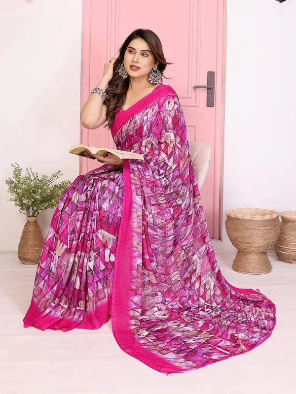 Floral_Print_Georgette_saree_with_Unstitched_Blouse_Piece