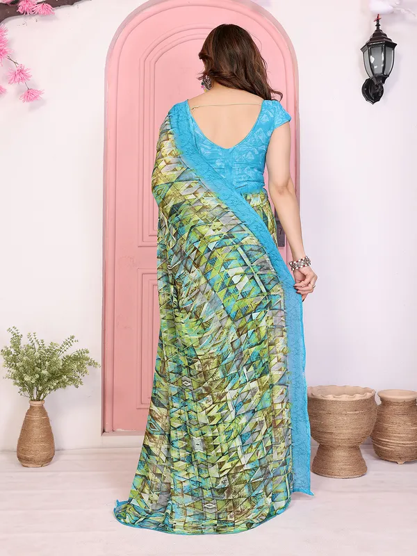 Floral_Print_Georgette_saree_with_Unstitched_Blouse_Piece