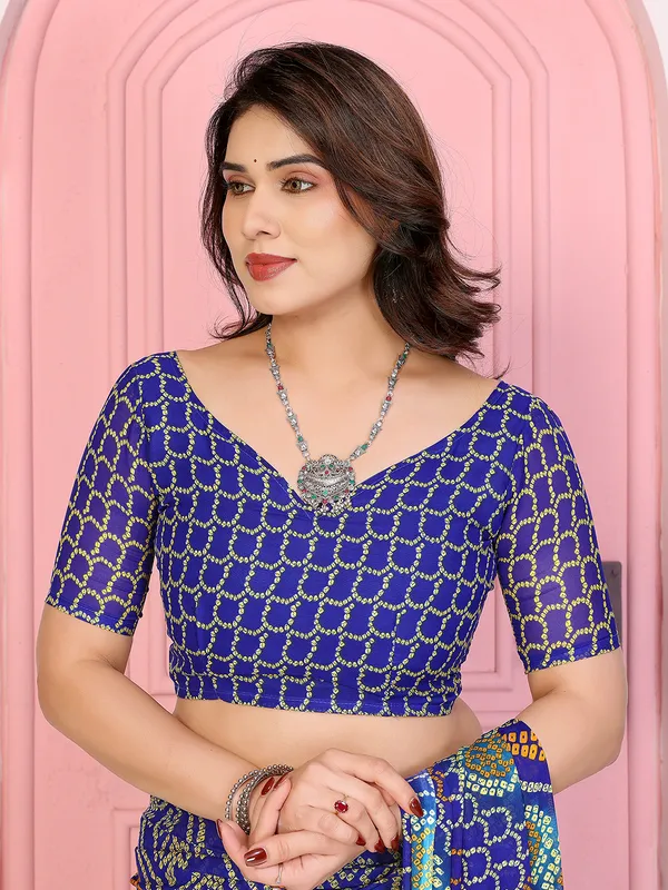Floral_Print_Georgette_saree_with_Unstitched_Blouse_Piece