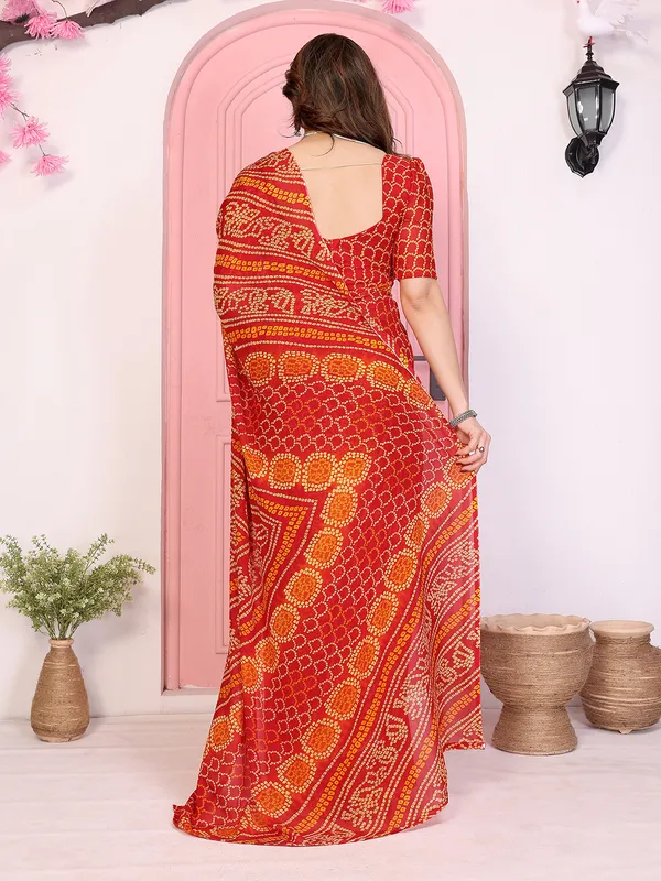 Floral_Print_Georgette_saree_with_Unstitched_Blouse_Piece