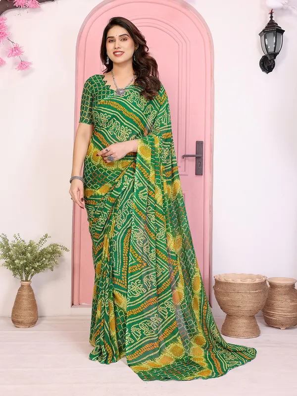 Floral_Print_Georgette_saree_with_Unstitched_Blouse_Piece