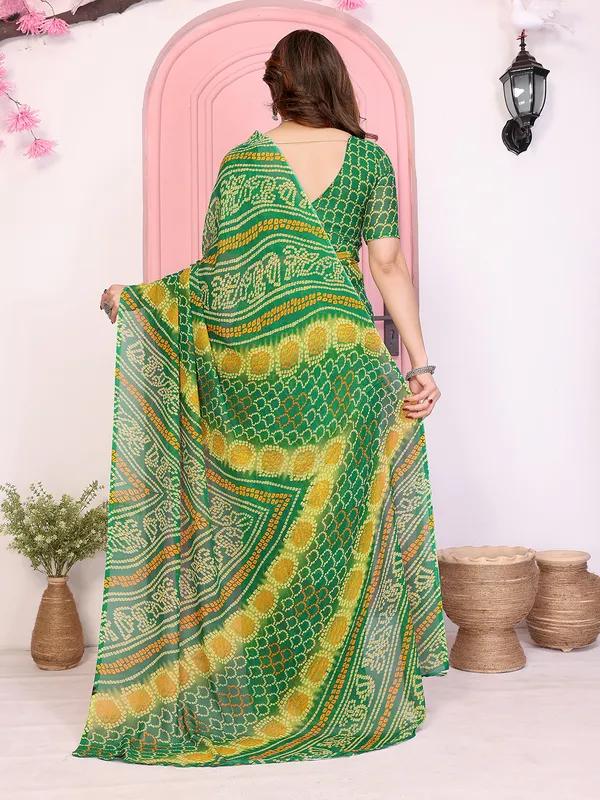 Floral_Print_Georgette_saree_with_Unstitched_Blouse_Piece