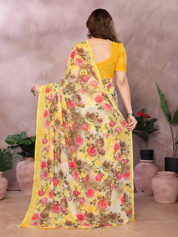 Floral_Print_Georgette_saree_with_Unstitched_Blouse_Piece