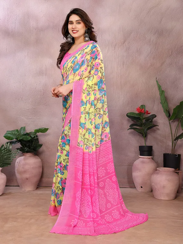 Floral_Print_Georgette_saree_with_Unstitched_Blouse_Piece