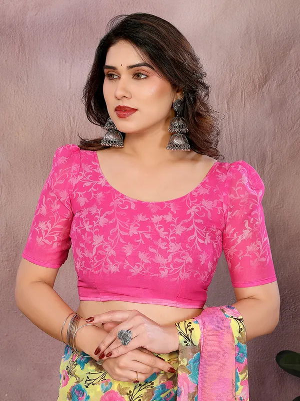 Floral_Print_Georgette_saree_with_Unstitched_Blouse_Piece