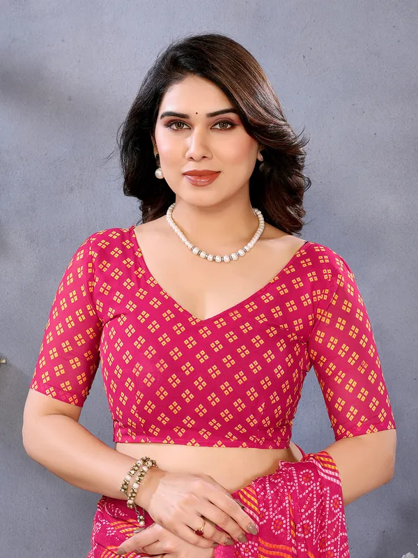 Ombre,_Paisley,_Printed_Bandhani_Georgette_Saree_(Pink)